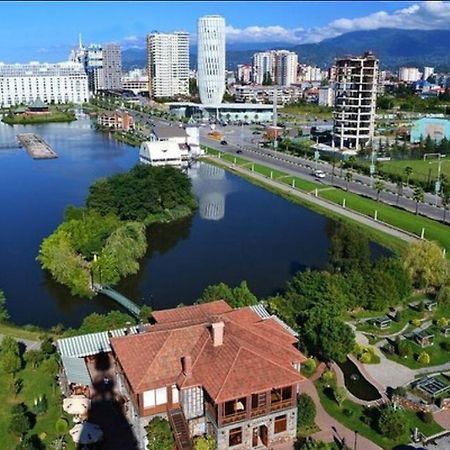 G.M.M Apartaments Batumi Kültér fotó